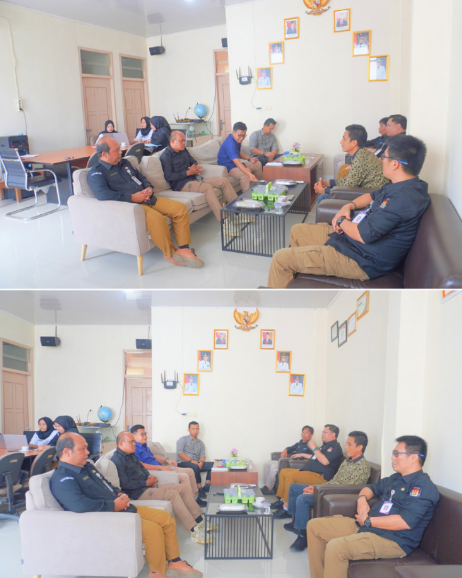 KPU Kabupaten Pesisir Barat Melaksanakan Rapat Pleno Mingguan. 24/12/2025